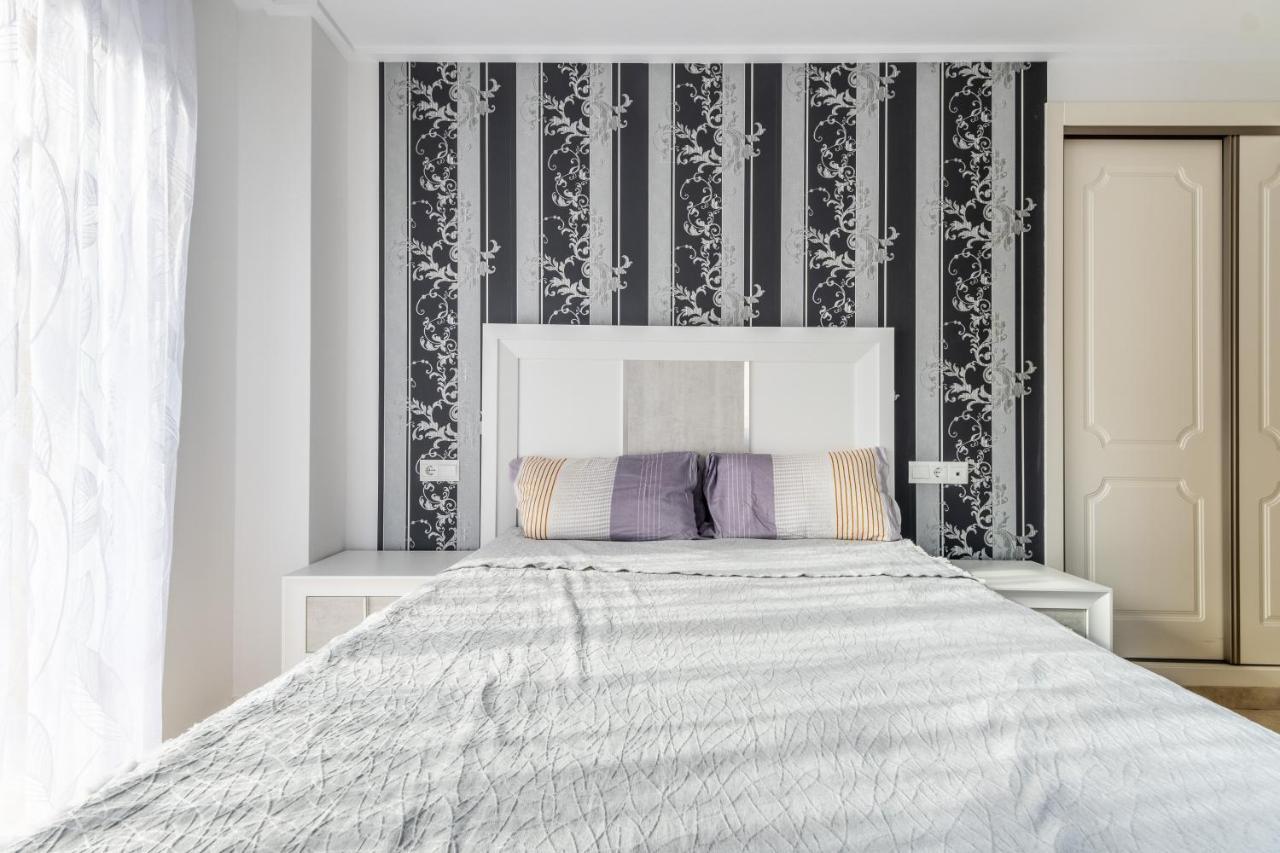 Apartment Evelin サンタ・ポラ エクステリア 写真